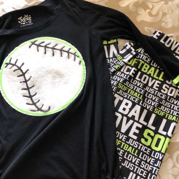 Outfit - Picture 1 of 1